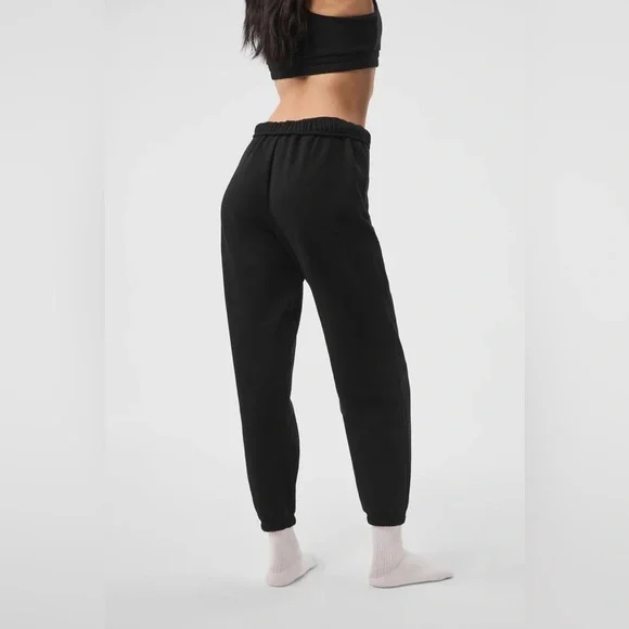 Alo yoga women’s Accolade Sweatpants NWT sz XS - Picture 2 of 3